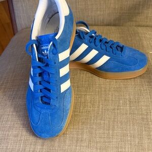 Adidas Men's Royal Blue and White Sneakers
